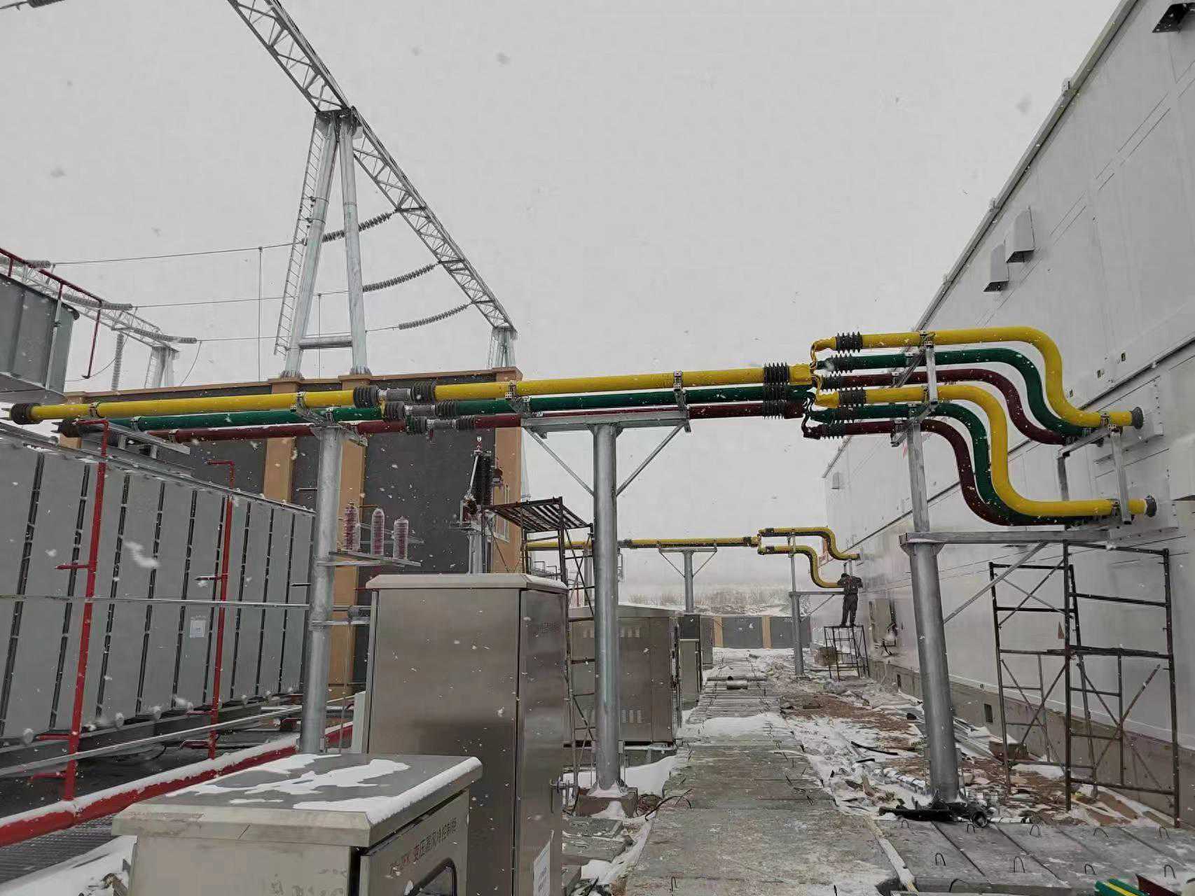 公司工程队员顶严寒战夜冬力保母线安装任务