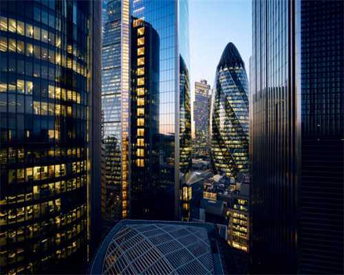 充满西方中世纪战争气息的手游-《泰坦黎明》