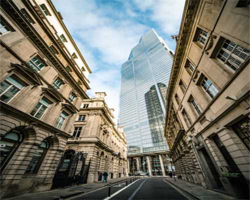 这个国内小厂商脑洞惊人，居然将硬核格斗做成2D横版吃鸡游戏