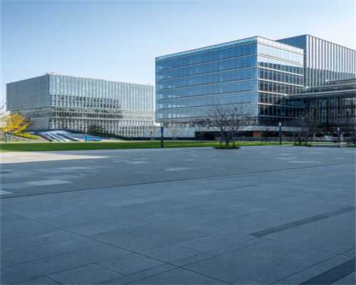 Burberry携手电竞俱乐部Gen.G推出短片，支持女性在电竞行业发展